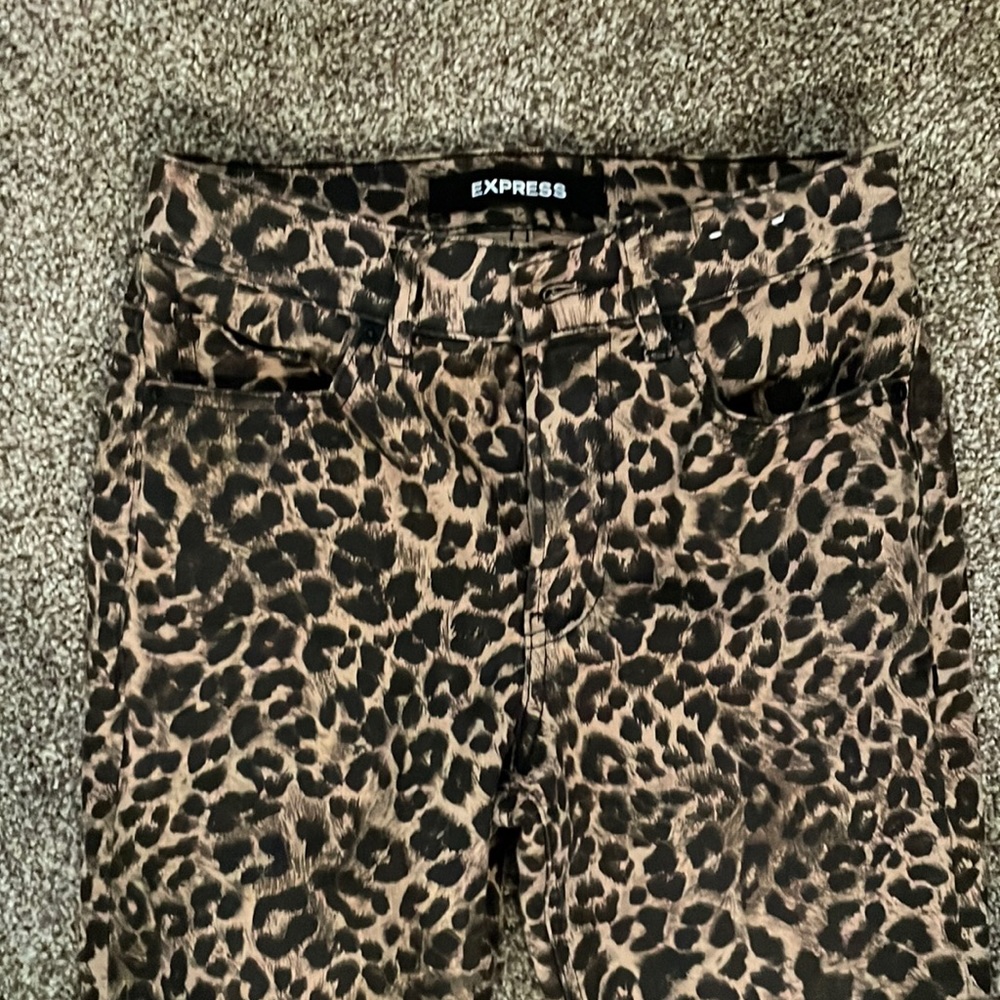 Leopard print jean leggings